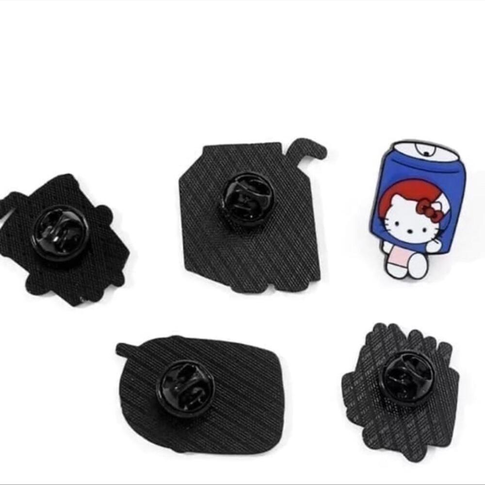 Sanrio Enamel Pin Set of 5, Kawaii Junk Food Series, Hello Kitty Kuromi Pekkle - Picture 2 of 2